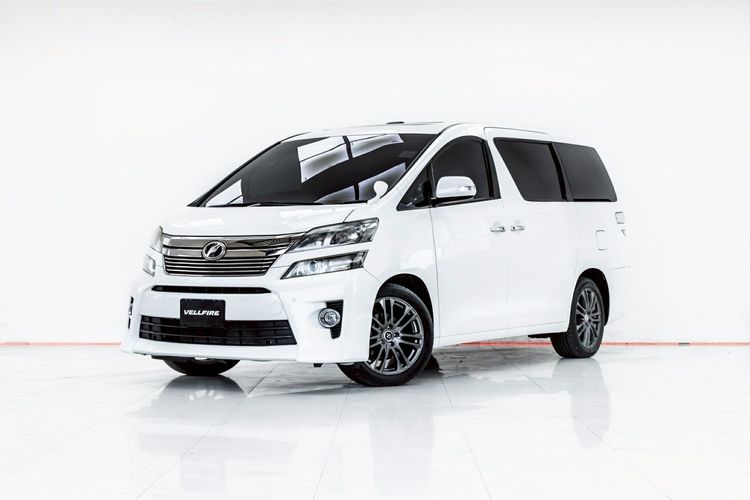 รถ Toyota Vellfire 2.4 V สี ขาว