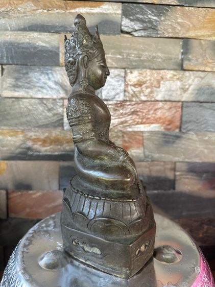 พระสิงห์เชียงแสนทรงเครื่อง รูปที่ 4