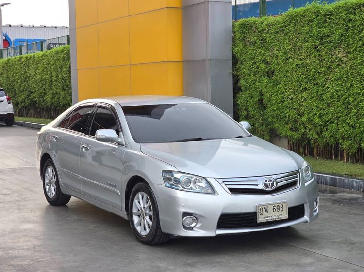 รถ Toyota Camry 2.4 Hybrid สี เทา