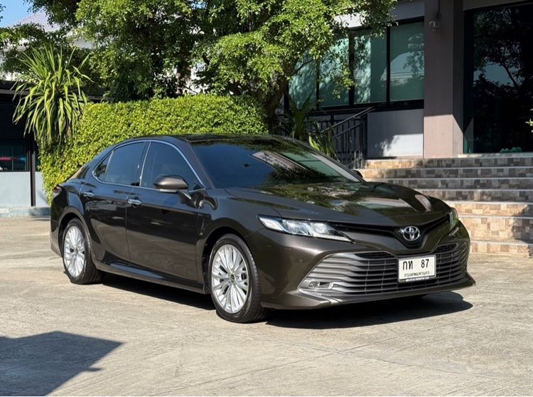 รถ Toyota Camry 2.5 G สี น้ำตาล