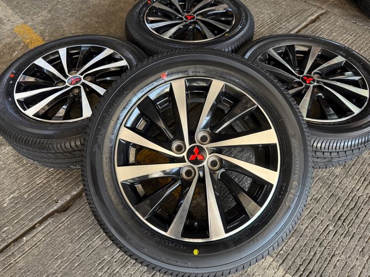 Mitsubishi  Attrage. ขอบ 15 นิ้ว Top 💢