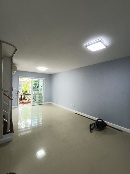 Pruksa 2012 มีบางส่วน ไม่ใช่ ทาวน์เฮ้าส์ พฤกษาทาวน์ พรีเว่ 2ชั้น ถนนรัชดา-ราอินทรา รูปที่ 3