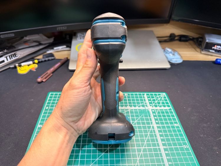 บล็อกกระแทกไร้สาย Makita DTW 190 (ตัวเปล่า ไม่มีแบต) รูปที่ 2