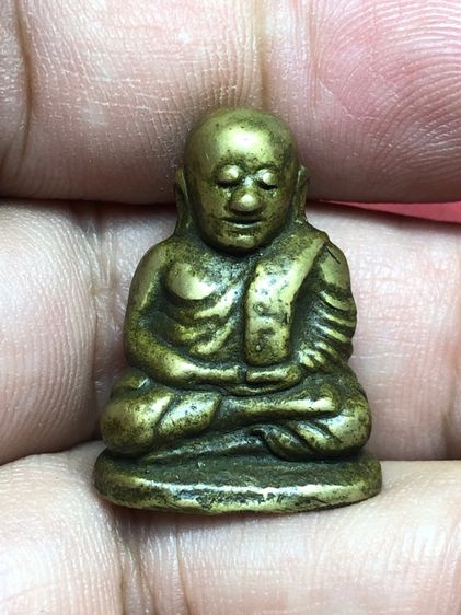 รูปหล่อหลวงพ่อเงิน รูปที่ 3