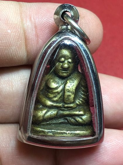 รูปหล่อหลวงพ่อเงิน