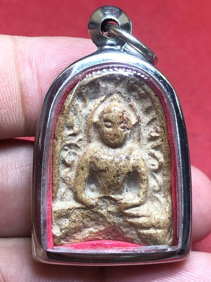 พระกำแพงซุ้มกอเนื้อดิน