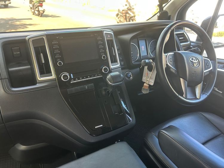 Toyota Majesty 2020 2.8 Premium Van ดีเซล ไม่ติดแก๊ส เกียร์อัตโนมัติ ดำ รูปที่ 3
