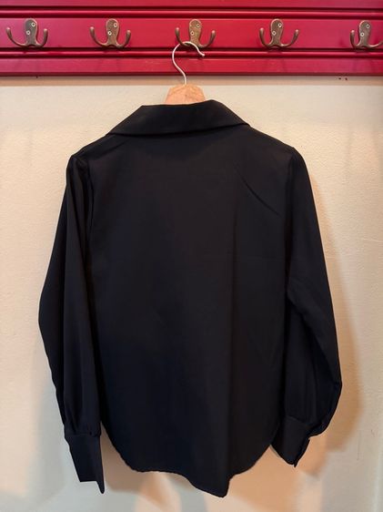 เสื้อสีดำ รูปที่ 3