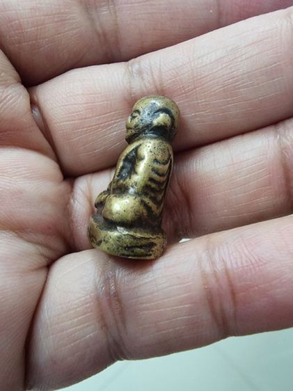 หลวงพ่อเงิน วัดห้วยเขนเนื้อเก่า รูปที่ 8