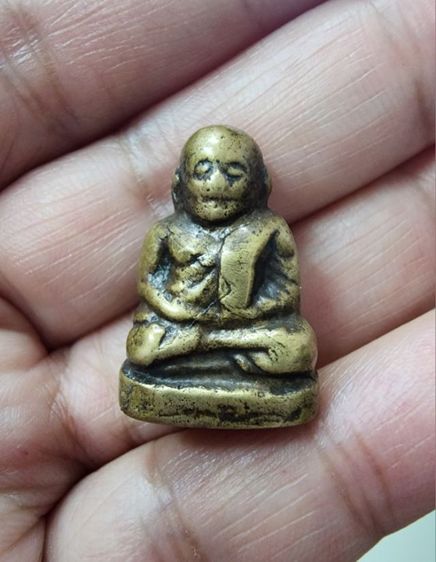 หลวงพ่อเงิน วัดห้วยเขนเนื้อเก่า รูปที่ 4