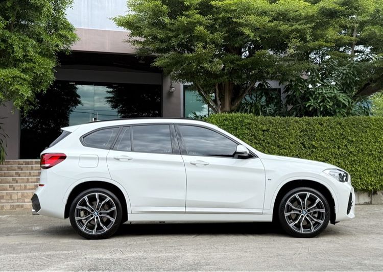 BMW X1 2022 2.0 sDrive20d M Sport Utility-car āļāļĩāđāļāļĨ āđāļĄāđāļāļīāļāđāļāđāļŠ āđāļāļĩāļĒāļĢāđāļāļąāļāđāļāļĄāļąāļāļī āļāļēāļ§ āļĢāļđāļāļāļĩāđ 2