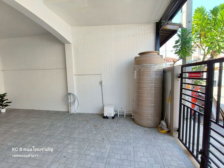 ตกแต่งครบ ทาวน์เฮาส์ คลองสามวา หทัยราษฎร์ ไทยรามัญ มบ.เคซีรามอินทรา 8 ซอย 15 รูปที่ 2