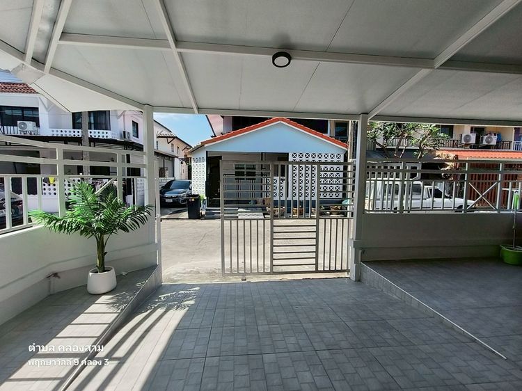 ตกแต่งครบ ทาวน์เฮ้าส์ รังสิต คลองสาม ถนนเลียบโยธาคูคต ปทุมธานี มบ.พฤกษา9 ซอย16 ตกแต่งใหม่ขายพร้อมเฟอร์นิเจอร์  รูปที่ 3