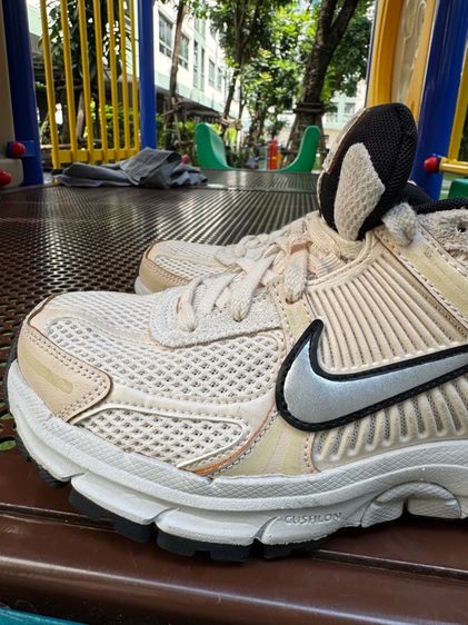 Nike Vomero 5 Women Size 40.5 รูปที่ 10