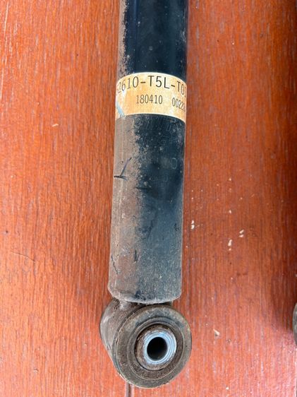 โช๊ค Honda Jazz GK รูปที่ 3