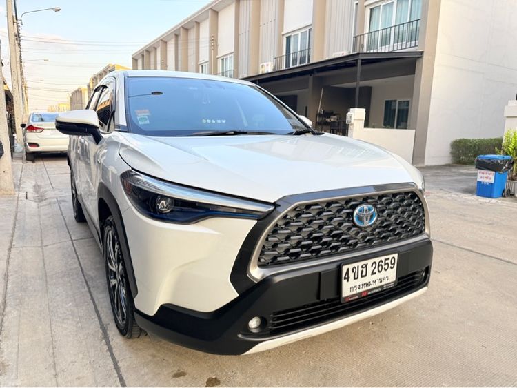 รถ Toyota Corolla Cross 1.8 Hybrid Premium สี ขาว