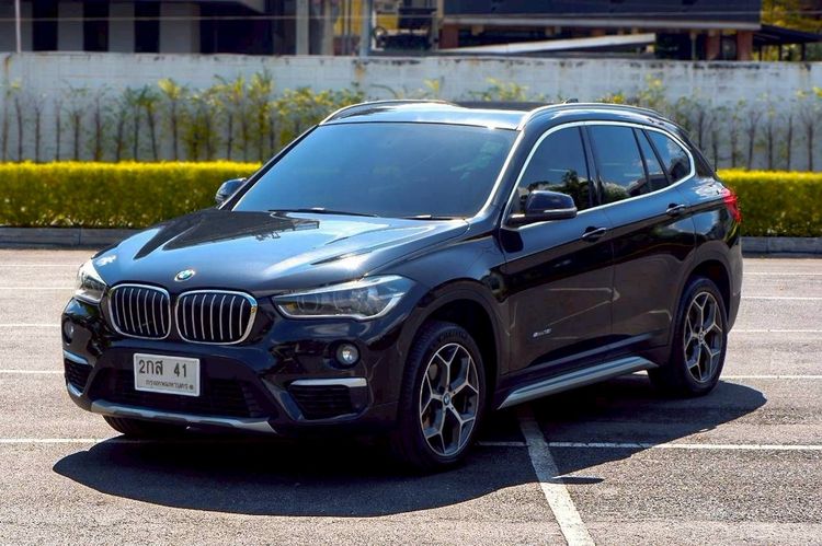 BMW X1 2018 1.5 sDrive18i xLine Utility-car เบนซิน ไม่ติดแก๊ส เกียร์อัตโนมัติ ดำ รูปที่ 2