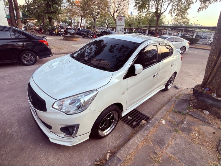 Mitsubishi Attrage 2019 1.2 GLS Sedan เบนซิน ไม่ติดแก๊ส เกียร์อัตโนมัติ ขาว