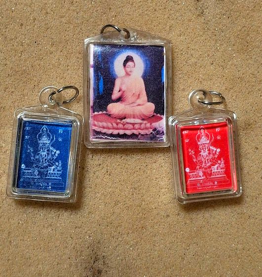 รูปถ่ายพระพุทธเจ้า กับ รูปถ่ายพระเหนือพรหม หลวงปู่ดู่ ยกชุด 