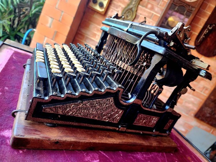 เครื่องพิมพ์ดีด smith premeir no.1 รูปที่ 10