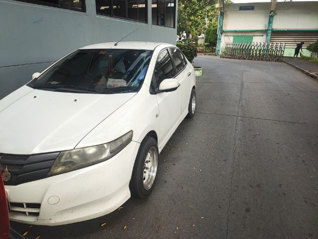 Honda City 2010 1.5 S i-VTEC Sedan เบนซิน LPG เกียร์อัตโนมัติ ขาว รูปที่ 2
