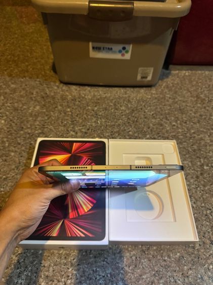 ขายiPadPro11นิ้ว M1 สีดำ128กิ๊กWifi Celluer ใส่ซิมได้ยกกล่องไร้รอยตกสูนTrueจอไม่เหลืองใช้งานดีถูกมากๆ รูปที่ 3
