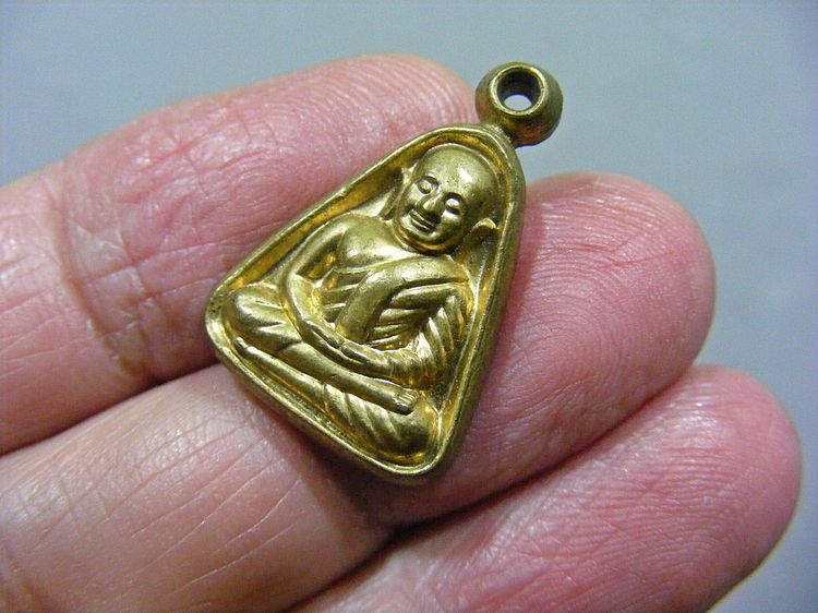 เหรียญจอบเล็กหลวงพ่อเงิน วัดบางคลาน รูปที่ 3