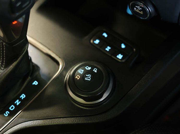 Ford Everest 2019 2.0 Titanium Plus 4WD Utility-car ดีเซล ไม่ติดแก๊ส เกียร์อัตโนมัติ แดง รูปที่ 4