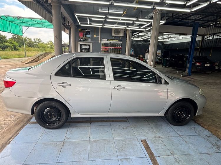 Toyota Vios 2005 1.5 J Sedan เบนซิน LPG เกียร์อัตโนมัติ บรอนซ์เงิน รูปที่ 3