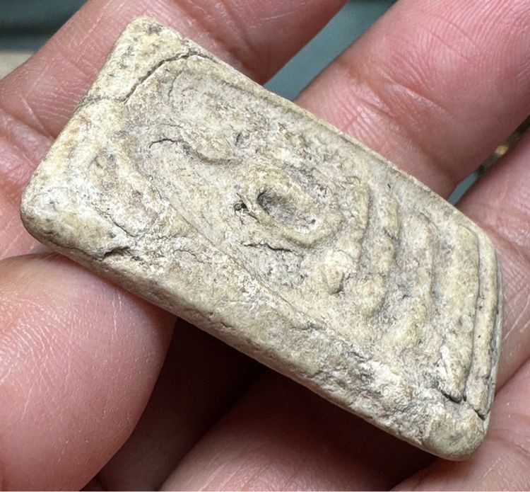 พระสมเด็จ พิมพ์ใหญ่ เนื้อเก่าๆ รูปที่ 3