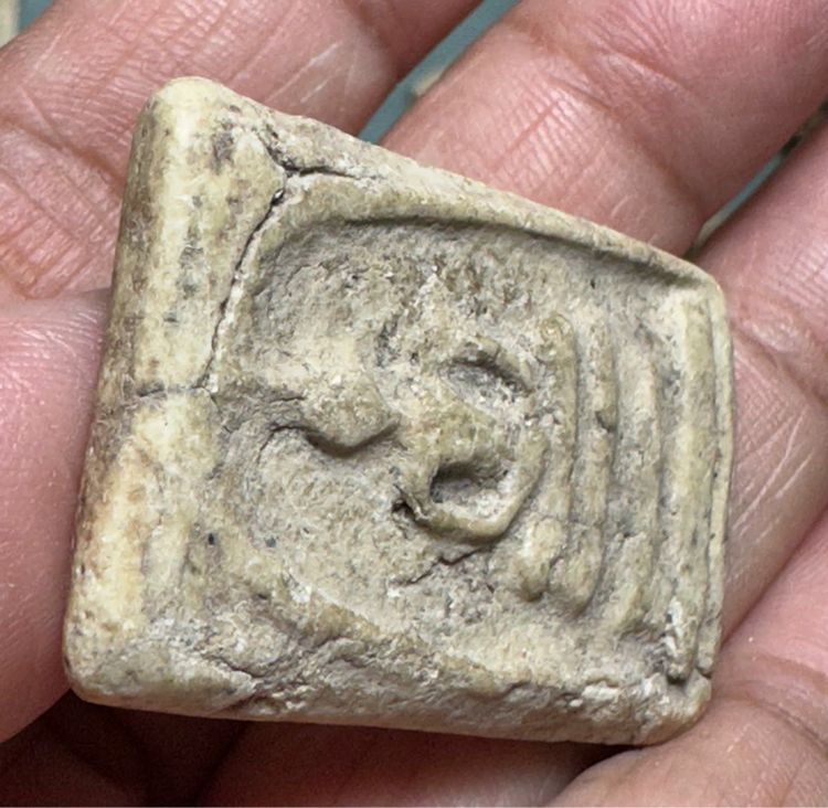 พระสมเด็จ พิมพ์ใหญ่ เนื้อเก่าๆ รูปที่ 5