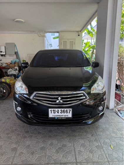รถ Mitsubishi Attrage 1.2 GLX สี ดำ