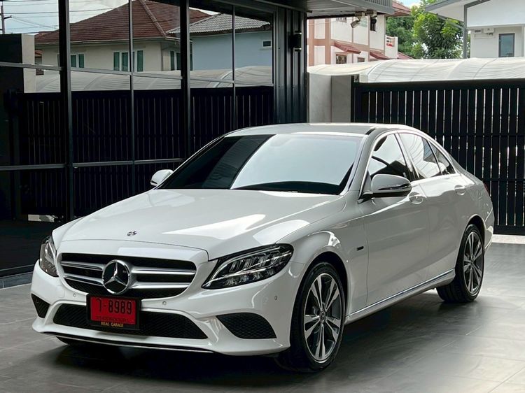 รถ Mercedes-Benz C-Class C300 สี ขาว