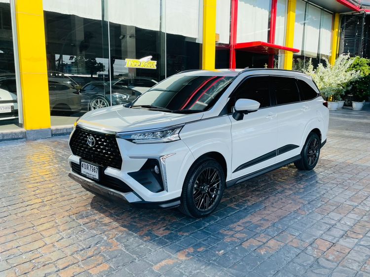 รถ Toyota Veloz 1.5 Premium สี ขาว