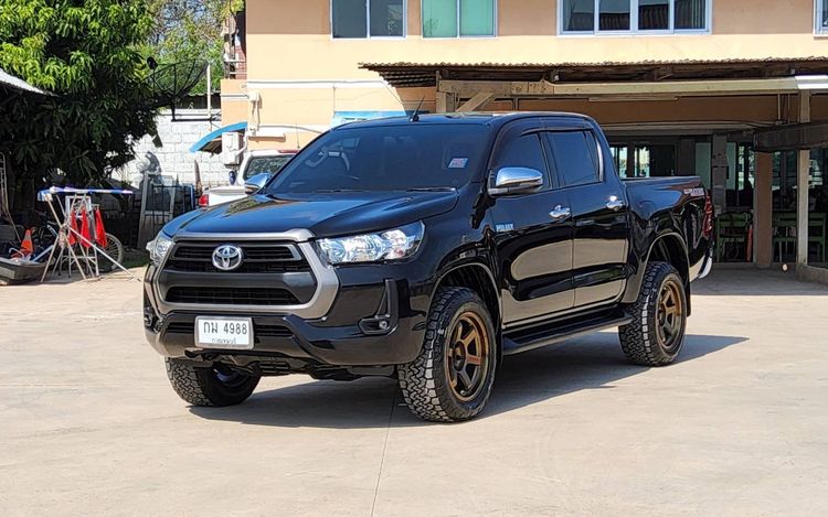 รถ Toyota Hilux Revo Double Cab 2.4 Mid Prerunner สี ดำ