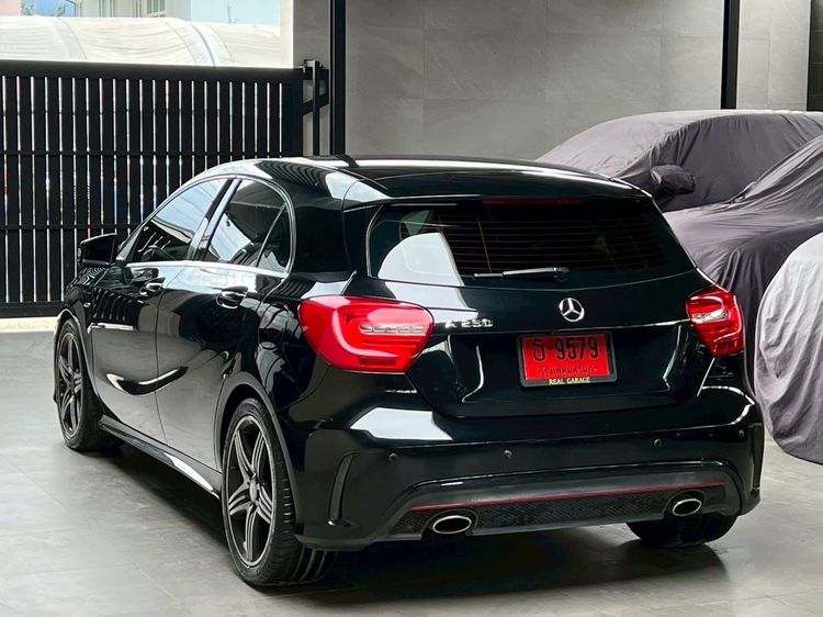 Mercedes-Benz A-Class 2015 A250 Sedan เบนซิน ไม่ติดแก๊ส เกียร์อัตโนมัติ ดำ รูปที่ 4