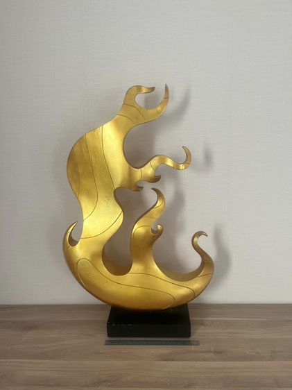 งานศิลปะรูปเรือสำเภาทองเรซิ้นแห่งความมั่งคั่ง รูปที่ 3