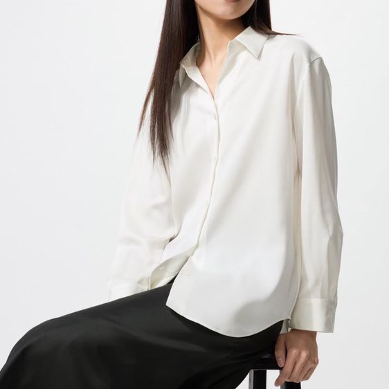 แขนยาว ขาว S เสื้อเชิ้ตและเสื้อผู้หญิง อื่นๆ เสื้อเชิ้ต uniqlo ผ้าซาติน