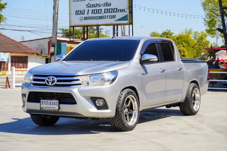 รถ Toyota Hilux Revo 2.4 J สี เทา