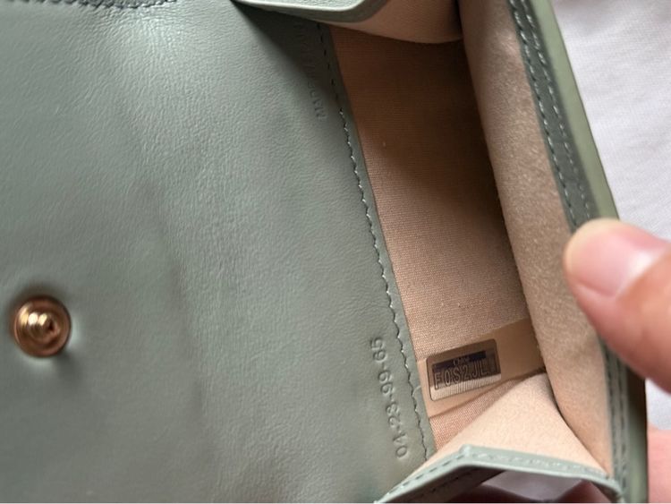  กระเป๋าสตางค์ Chloé Sense Compact Wallet in Faded Green 🌿 รูปที่ 8