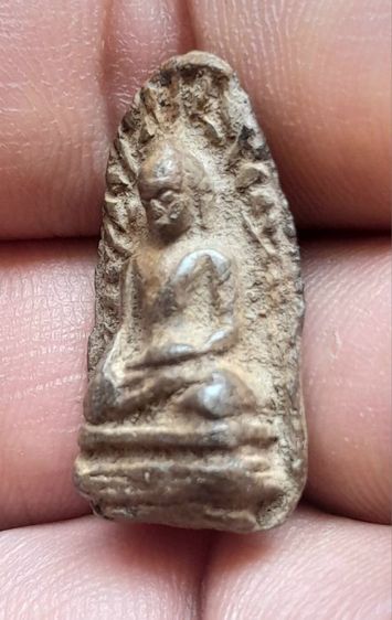 พระรอดลำพูนพิมพ์เล็ก รูปที่ 4