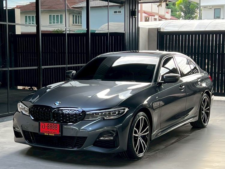 BMW Series 3 2021 330e Sedan ปลั๊กอินไฮบริด (PHEV) ไม่ติดแก๊ส เกียร์อัตโนมัติ เทา