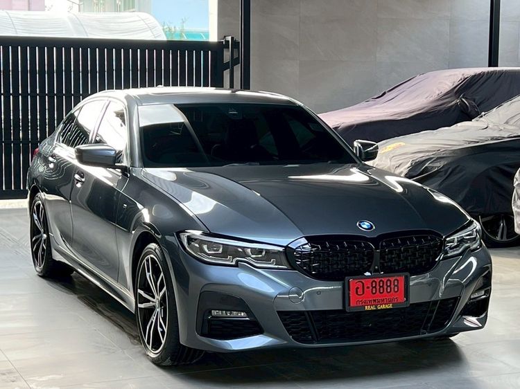BMW Series 3 2021 330e Sedan ปลั๊กอินไฮบริด (PHEV) ไม่ติดแก๊ส เกียร์อัตโนมัติ เทา รูปที่ 3