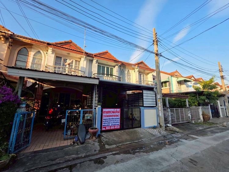 มีบางส่วน ขายทาวน์เฮ้าส์ 2 ชั้น มบ.สิรารมย์ ถนนบ้านกล้วย-ไทรน้อย รีโนเวทใหม่ทั้งหลัง พร้อมเข้าอยู่ (เจ้าของขายเอง) รูปที่ 3