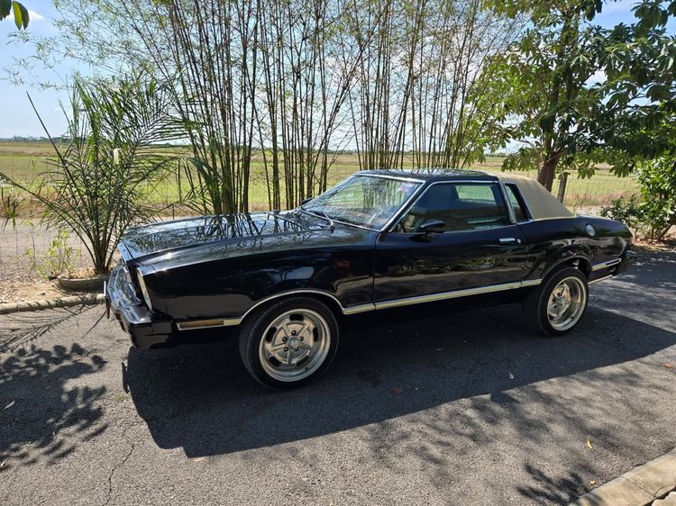 Ford Mustang 1974 Mach-E Sedan เบนซิน ไม่ติดแก๊ส เกียร์อัตโนมัติ ดำ รูปที่ 2