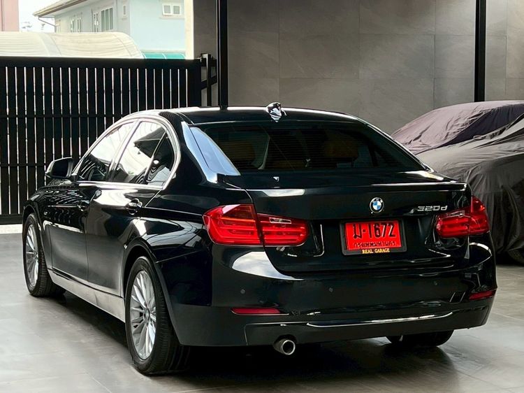BMW Series 3 2014 320d Sedan ดีเซล ไม่ติดแก๊ส เกียร์อัตโนมัติ ดำ รูปที่ 3