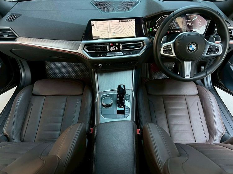BMW Series 3 2021 330e Sedan ปลั๊กอินไฮบริด (PHEV) ไม่ติดแก๊ส เกียร์อัตโนมัติ ดำ รูปที่ 4