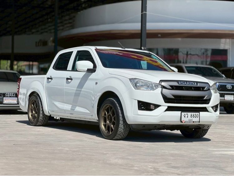 รถ Isuzu D-MAX 1.9 S สี ขาว