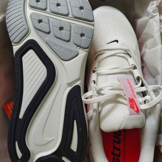 Nike Structure 26 Size 44 รูปที่ 8