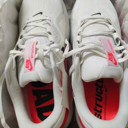 Nike Structure 26 Size 44 รูปที่ 7